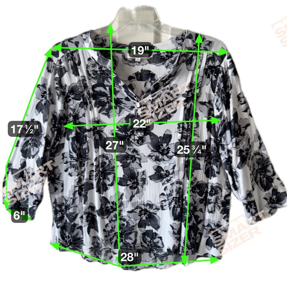 Monday Fun Sz 2X Ladies top 3/4 Sleeves Floral Black White Crepe NWOT Stitch Fix - Picture 3 of 6
